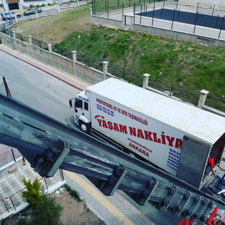 EWyuo1JXYAcEiaz 768x768